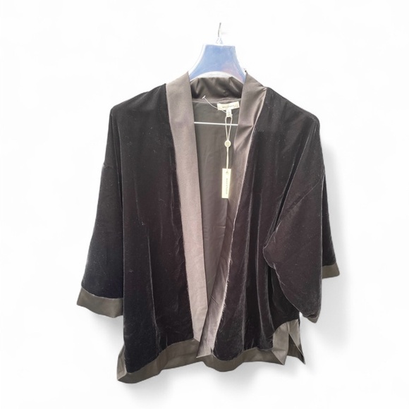 Max Studio Sweaters - Max Studio Black Velvet Women's Shrug